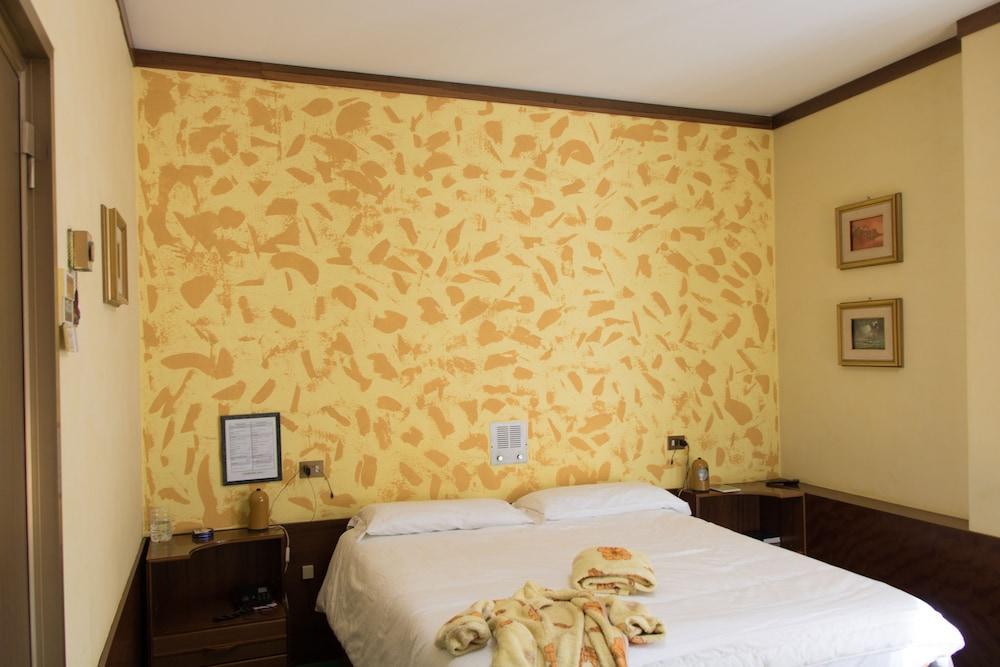 Residence Loreto Milan Exterior photo